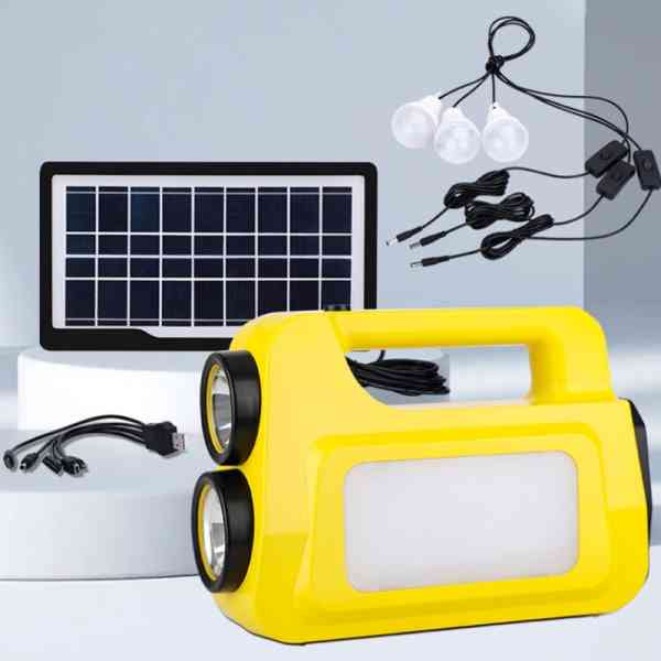 Système d'éclairage solaire domestique avec système de charge pour l'éclairage