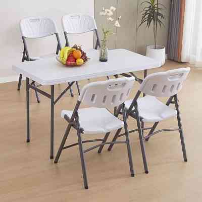 Ensemble Table et Chaises Pliantes en Plastique HDPE MIDS0002 Panier Festif 125 000 FCFA